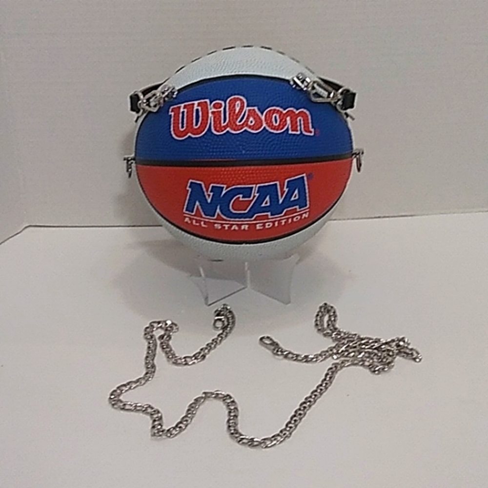 NWT HANDMADE Small RED, WHITE & BLUE Wilson Basketball Purse 🏀 - Picture 13 of 16